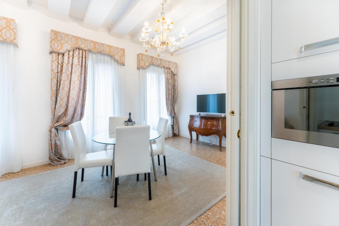 San Teodoro Palace - Luxury Apartments Венеция Екстериор снимка