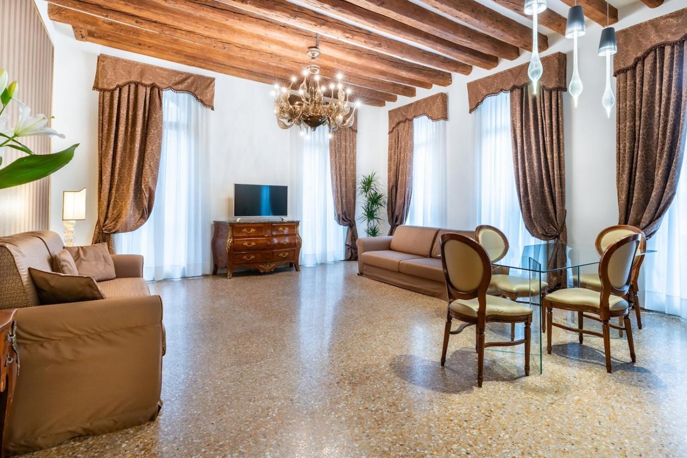 San Teodoro Palace - Luxury Apartments Венеция Екстериор снимка