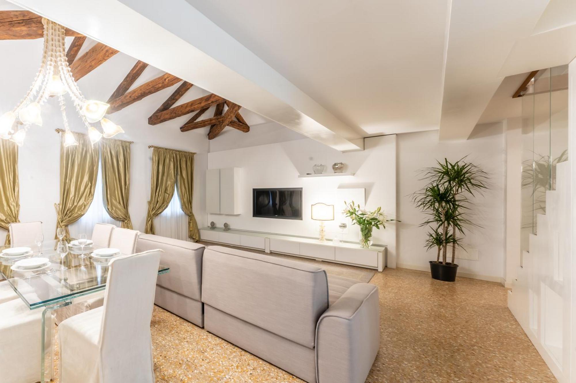 San Teodoro Palace - Luxury Apartments Венеция Екстериор снимка
